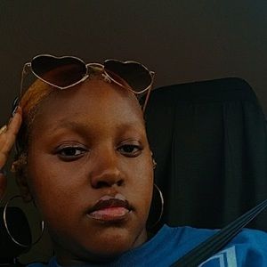 Meet your Posher, Luuley